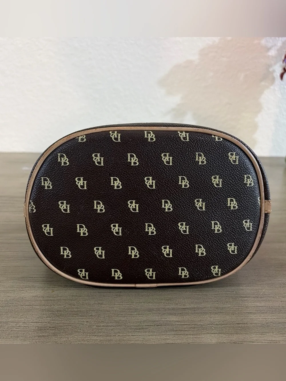 Dooney & Bourke - Small Pebble Hobo - Black/Brown - Bagette